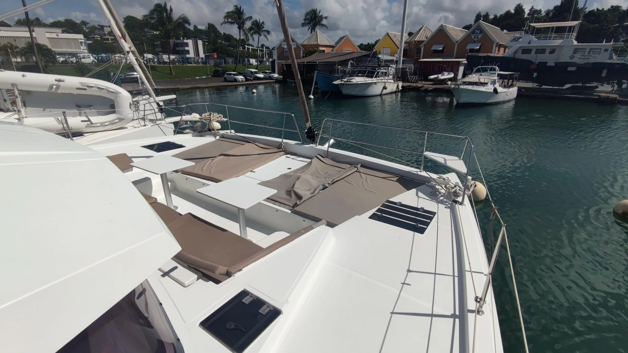 Bali 4.5 - 4 + 2 cab. (BONAIRE)  - 3