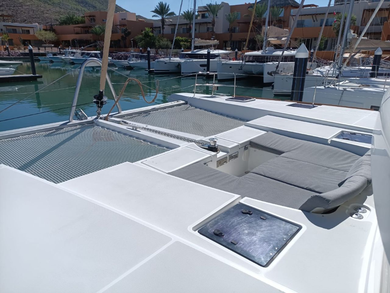 Lagoon 52 F - 6 + 2 cab. — photo 4