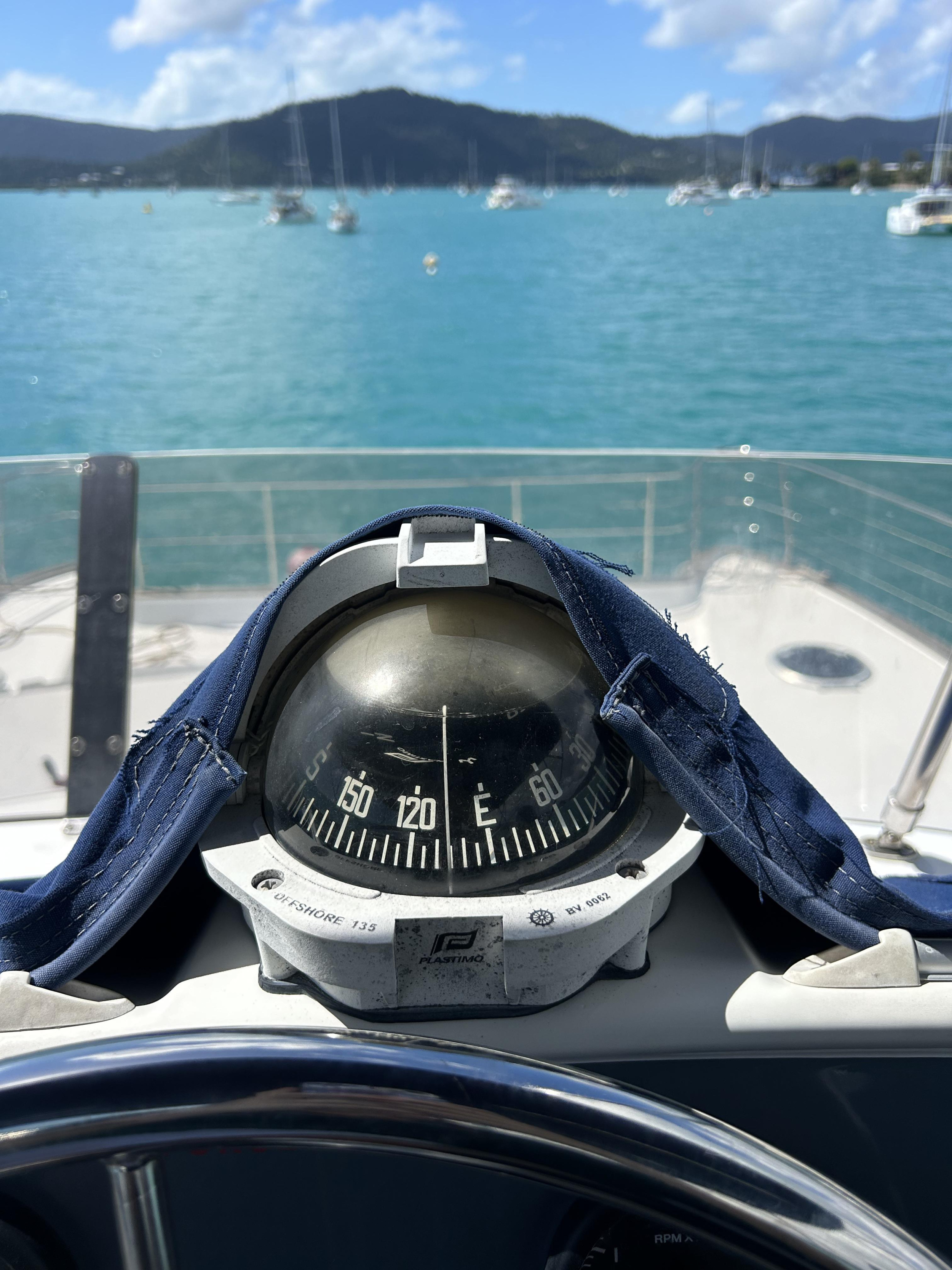 Photo #14 - Cumberland 46 - 4 cab. (DIMANCHE) en Airlie Beach - 28332