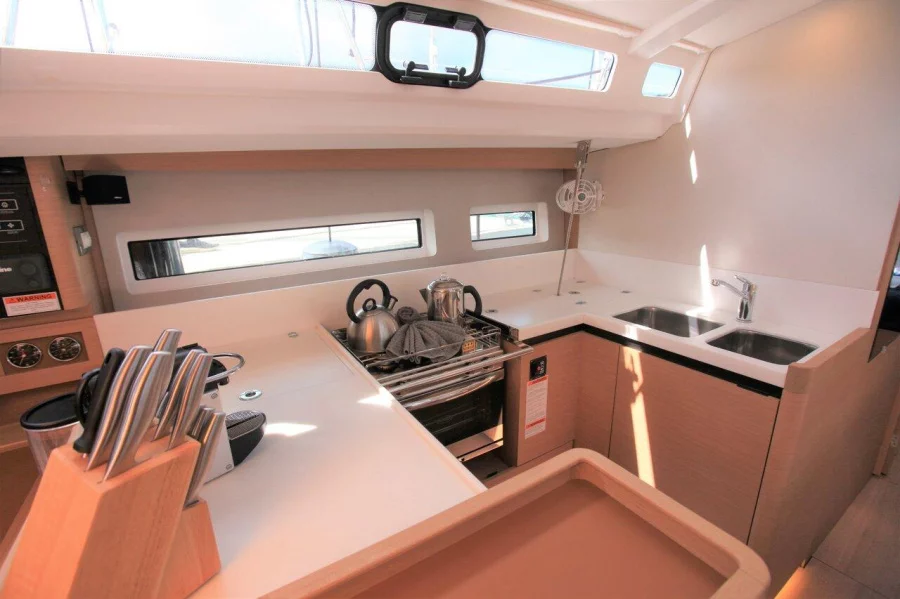 Sun Odyssey 440 - 2 cab. (Bella)  - 7