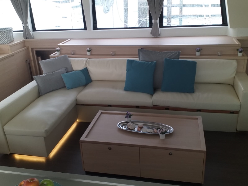 Photo #9 - Lagoon 620 - 6 + 2 cab. (DREAM CAROLINA) in Phuket - 28400