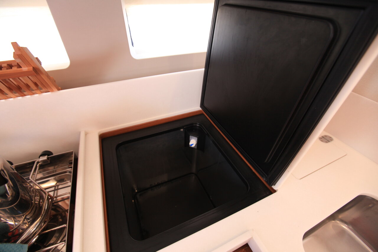 Photo #15 - Sun Odyssey 440 - 2 cab. (Andiamo) en Road Town - 28456