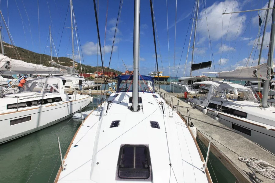 Sun Odyssey 44 DS - 2 cab. (Good Decision)  - 2