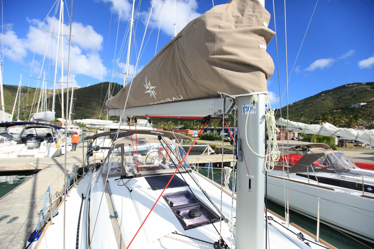 Photo #5 - Sun Odyssey 419 - 3 cab. (Indian Chief) en Road Town - 28462