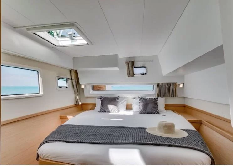 Lagoon 42 - 4 + 2 cab. (APRES SAIL)  - 4