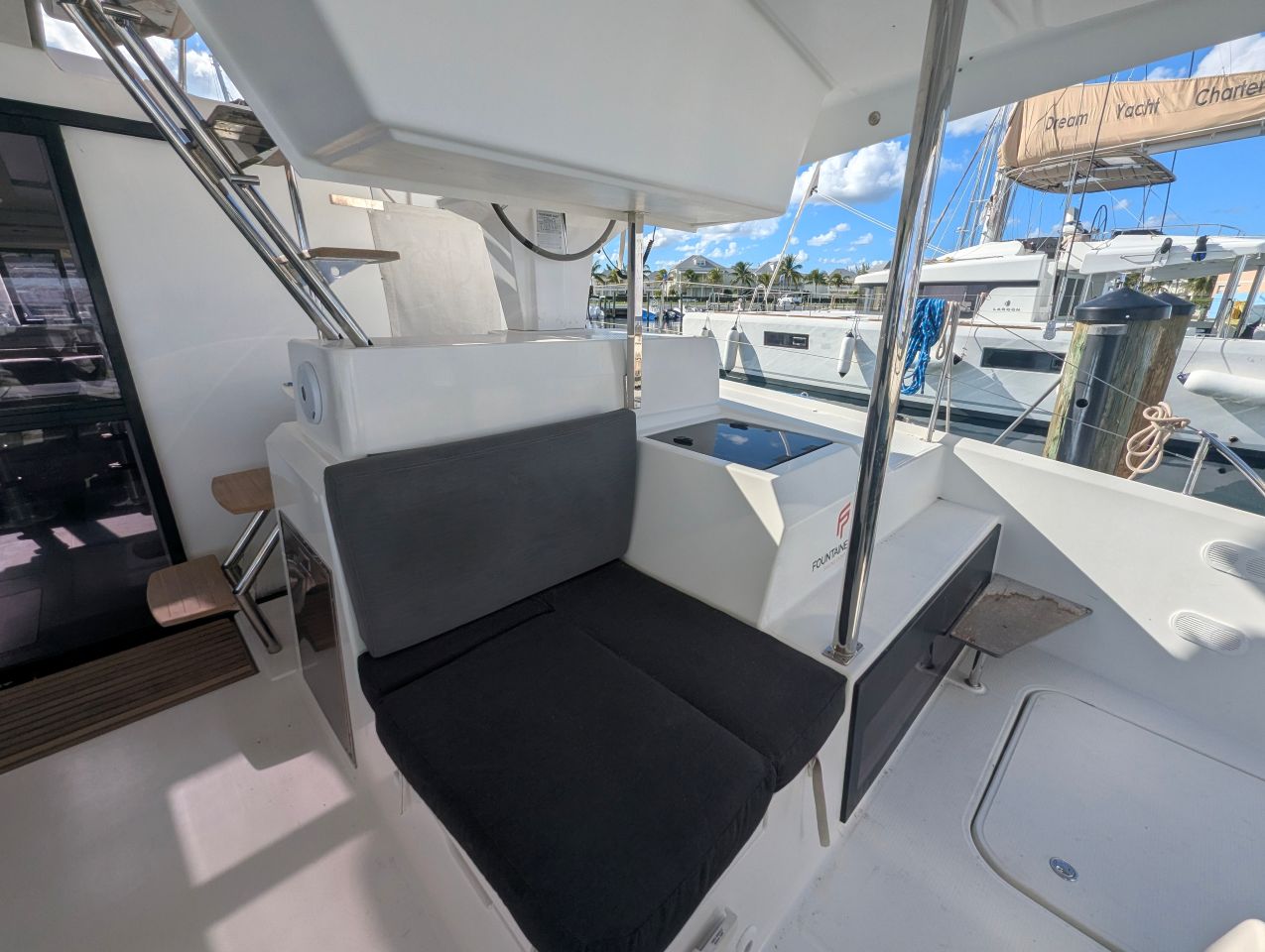 Fountaine Pajot Astrea 42 - 4 + 2 cab. — photo 8