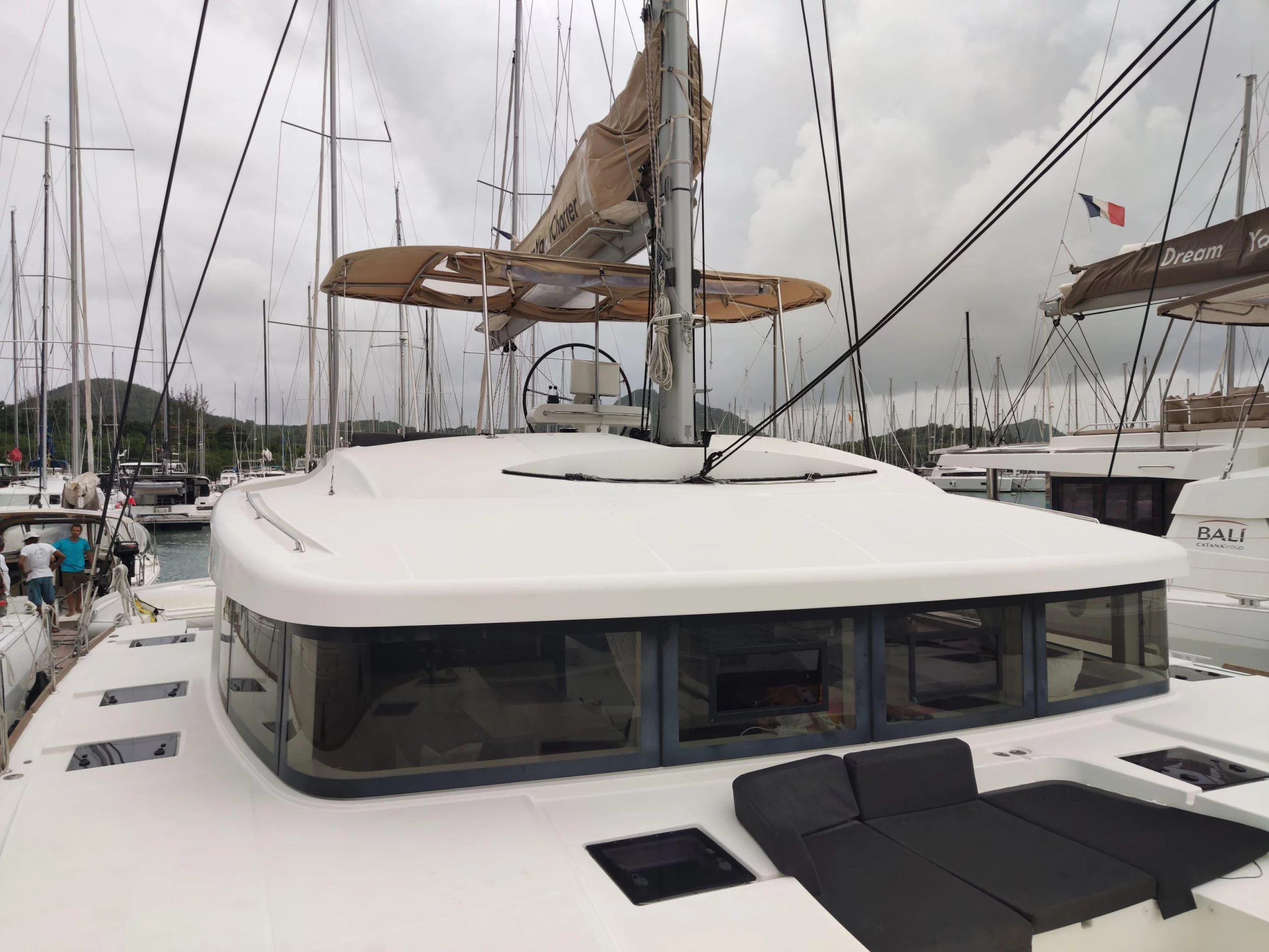 Lagoon 52 F - 6 + 2 cab. (SHAMA)  - 2