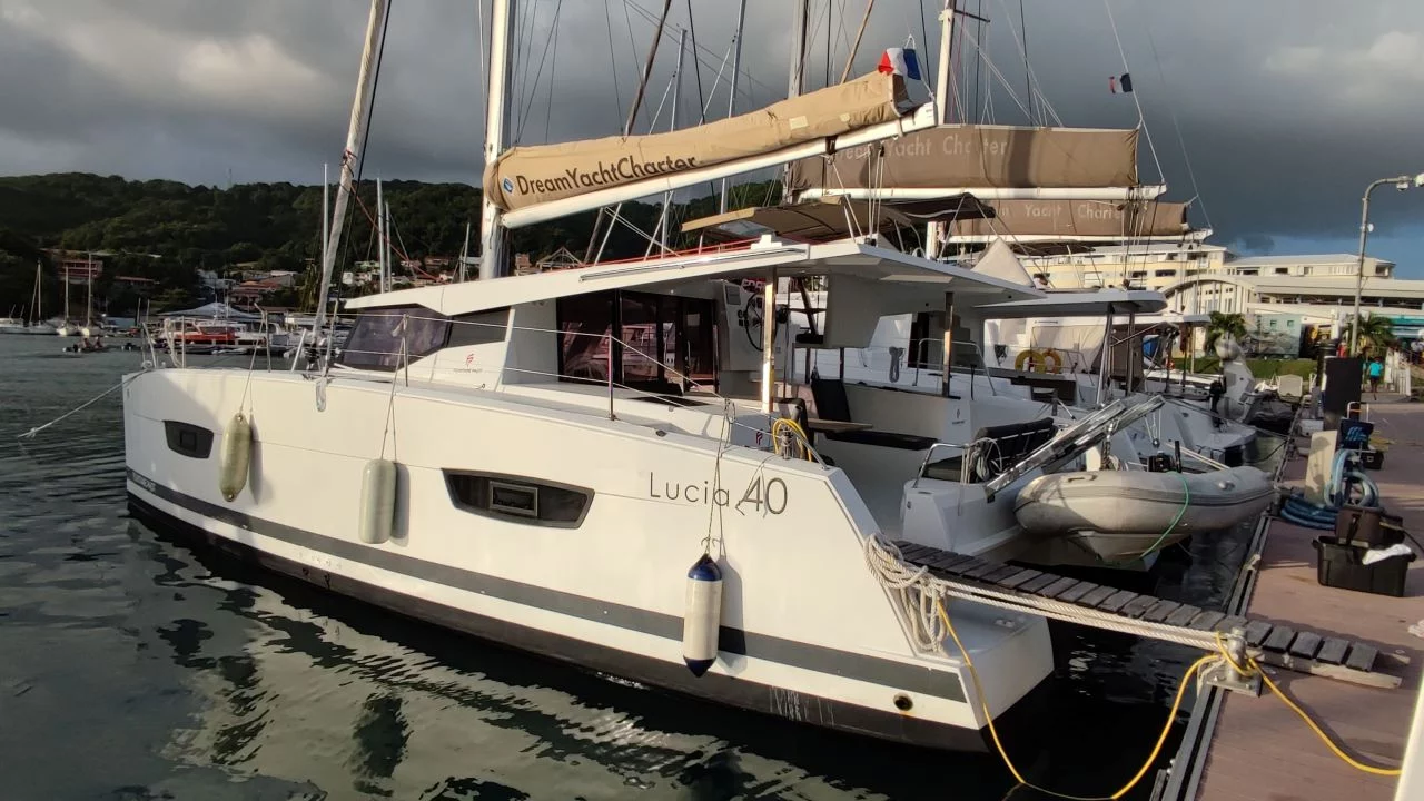 Fountaine Pajot Lucia 40 - 4 cab. (HARFANG)  - 2