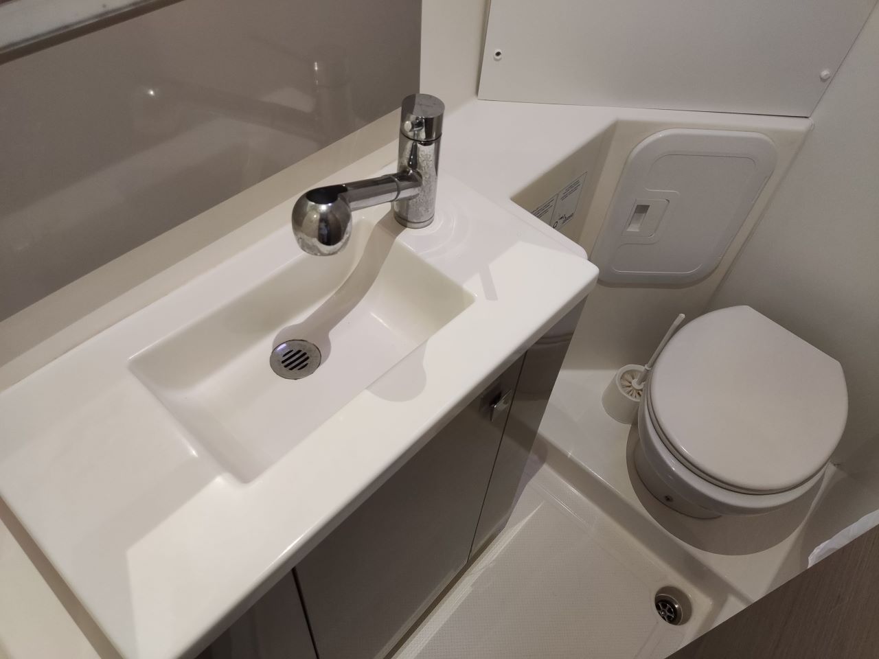 Photo #16 - Fountaine Pajot Lucia 40 - 4 cab. (HARFANG) in Le Marin - 28577