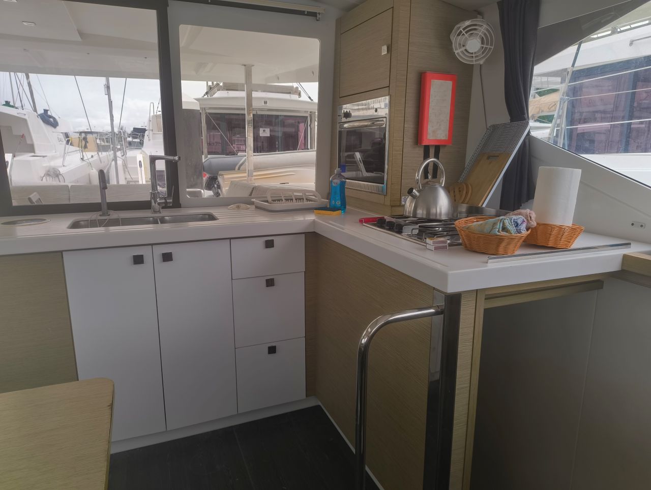 Fountaine Pajot Lucia 40 - 4 cab. — photo 8