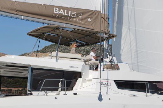 Bali 5.4 - 5 + 2 cab — photo 46