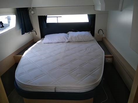 Photo #7 - Fountaine Pajot Astrea 42 - 4 + 2 cab. (DORIS) en Ajaccio - 28601