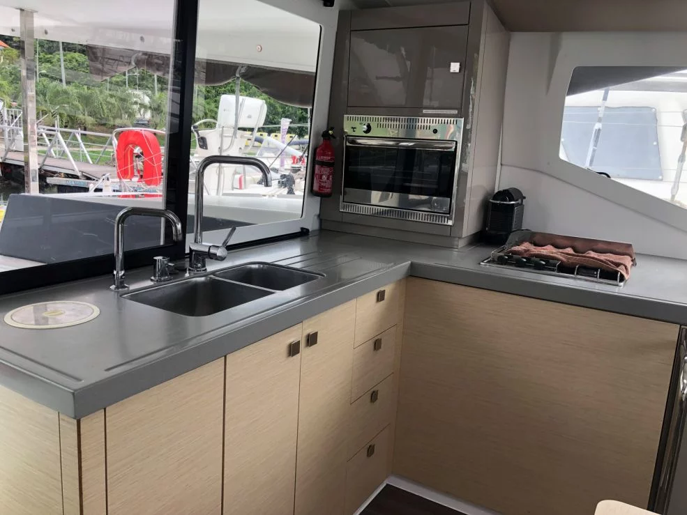 Fountaine Pajot Lucia 40 - 4 cab. (HIBISCUS)  - 8