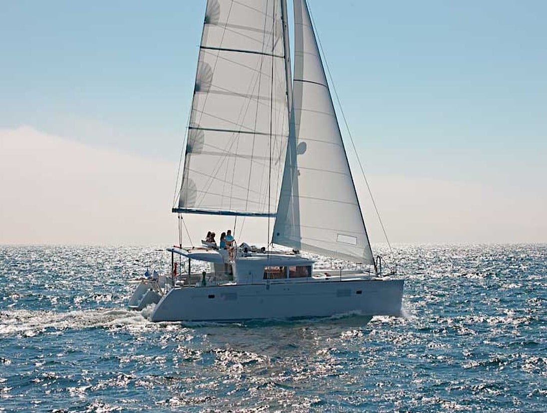 Photo #1 - Lagoon 450 F - 4 + 2 cab. (NININ) in La Paz - 28629