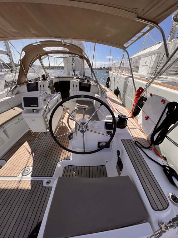 Photo #6 - Sun Odyssey 389 (MoElli) in Portocolom - 28698