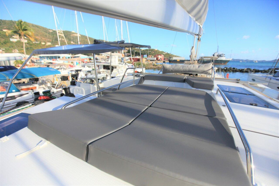 Photo #6 - Helia 44 - 5 cab. (Salt Crush) en Road Town - 28701