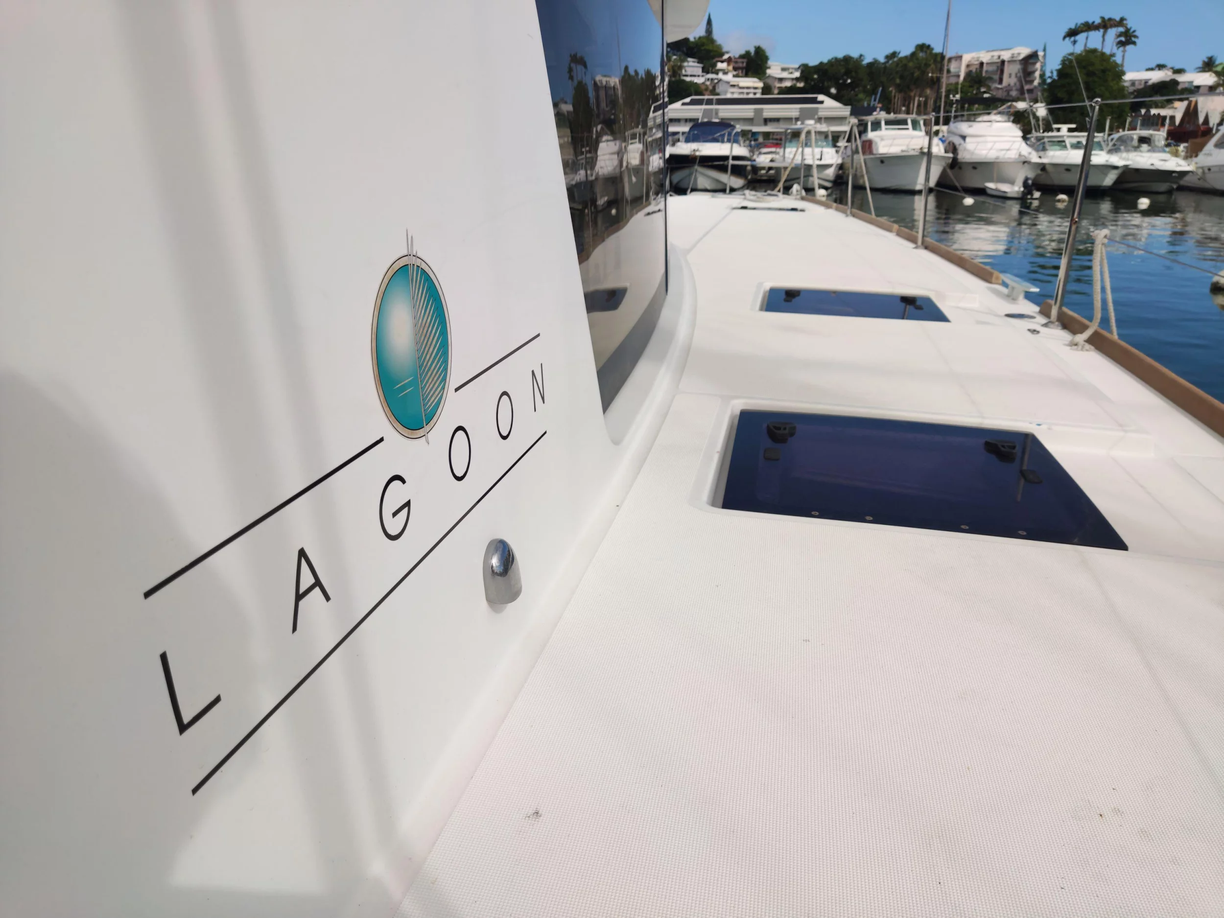 Lagoon 52 - 6 + 2 cab. (WATTEAU)  - 2