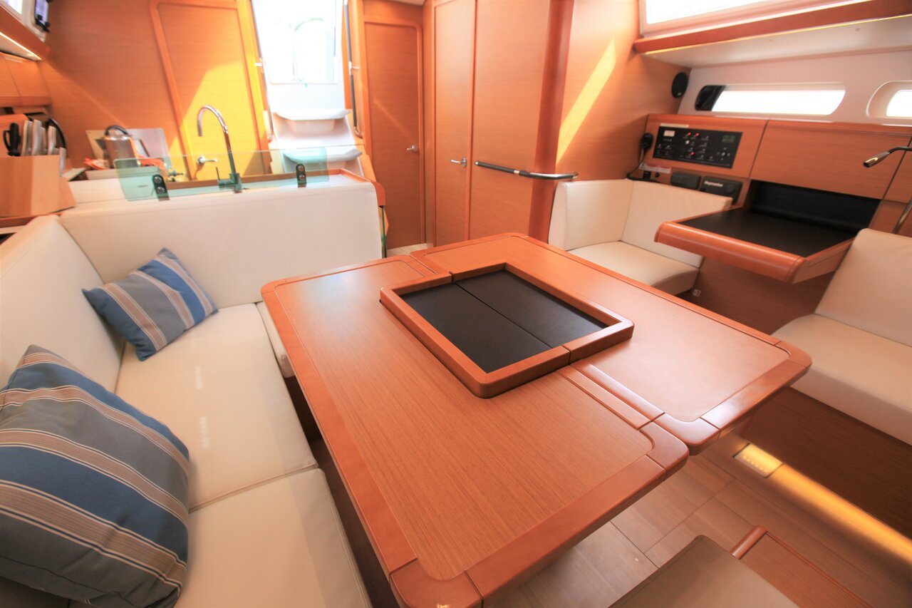 Photo #11 - Sun Odyssey 419 - 3 cab. (Jillsee) en Road Town - 29058