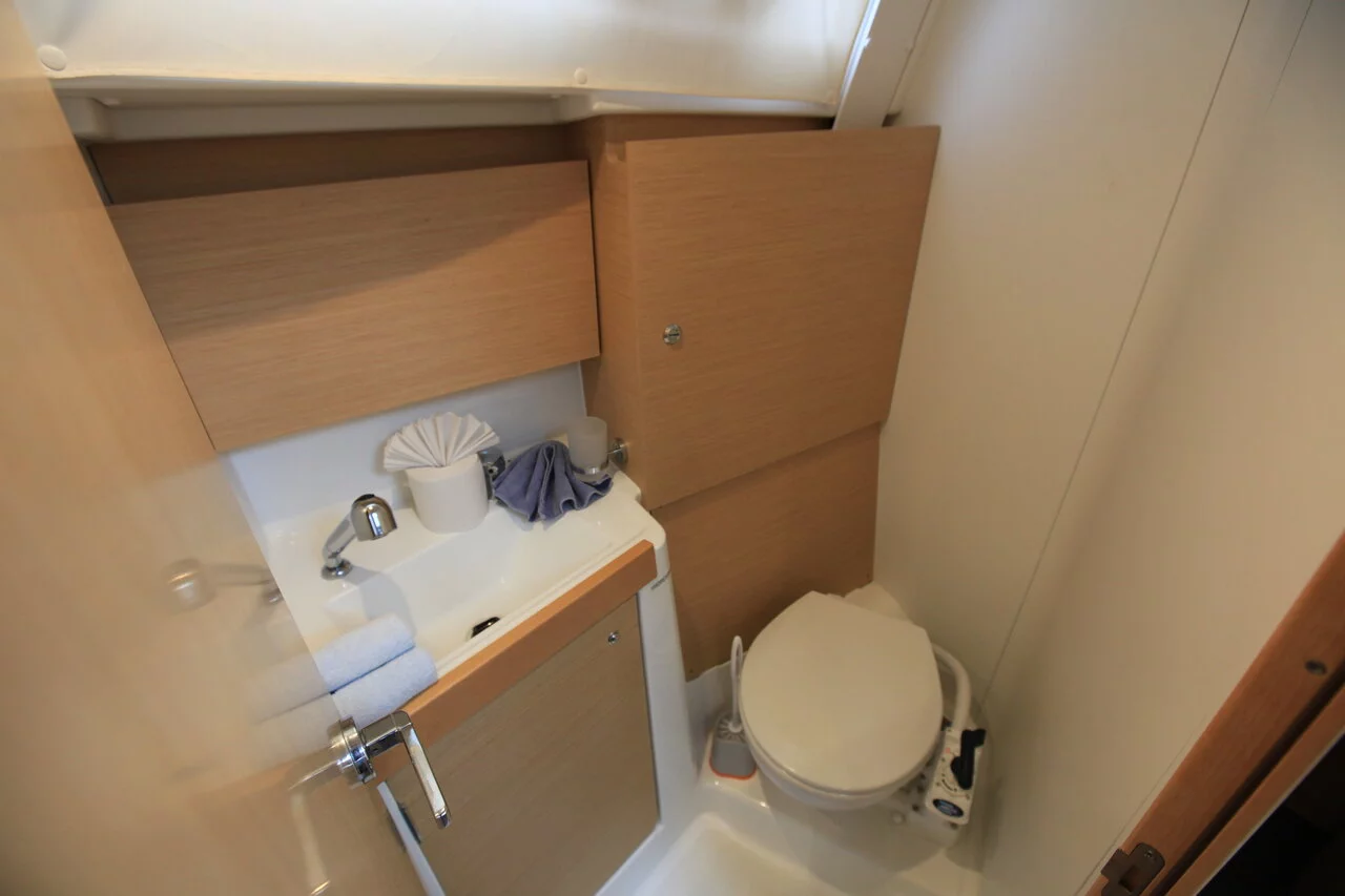 Oceanis 35.1 - 2 cab. (Big Blue)  - 11