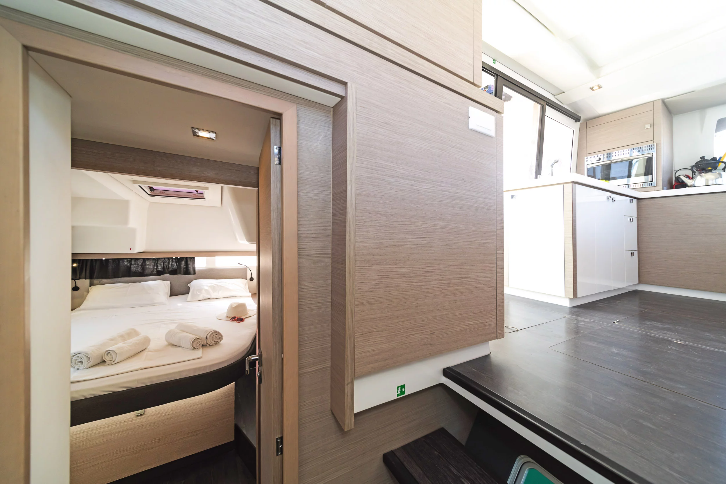 Fountaine Pajot Lucia 40 - 4 cab. (Fortuna)  - 11
