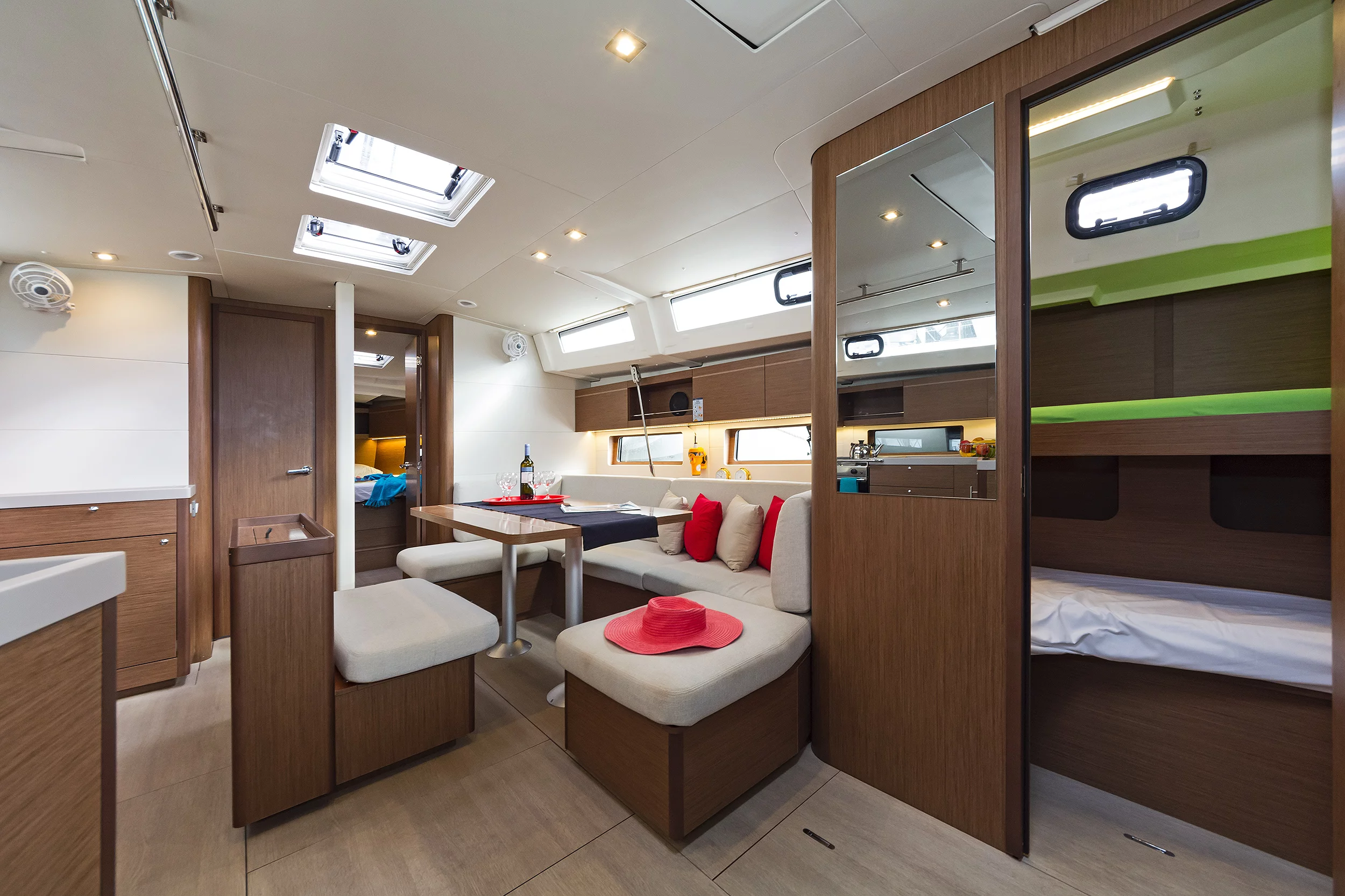 Oceanis 46.1 (Salty Kiss)  - 14