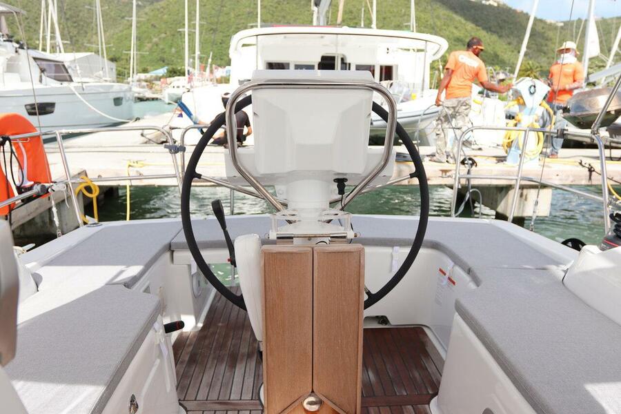 Oceanis 31 — photo 4