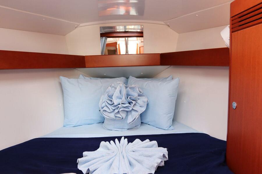 Oceanis 31 — photo 17