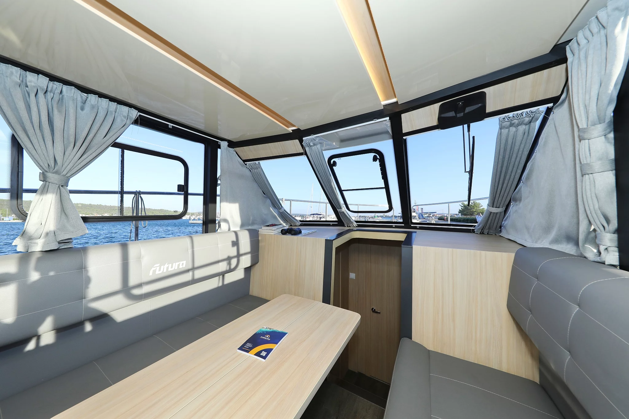 Futura 40 Grand Horizon (Backup)  - 1