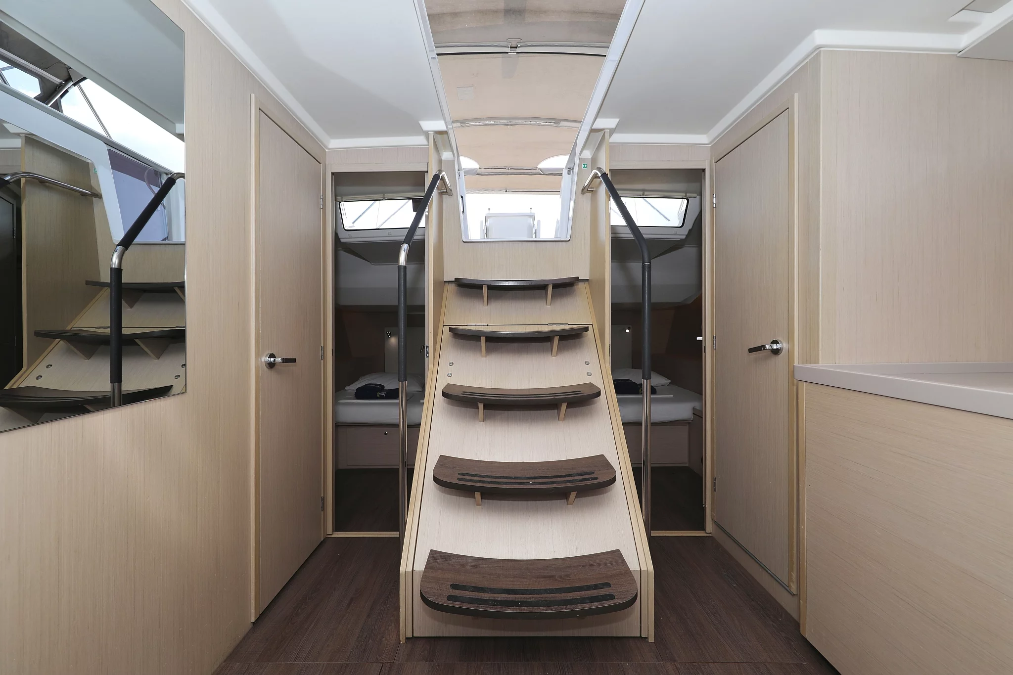 Oceanis 51.1 - 5 + 1 cab. (Air 1)  - 3