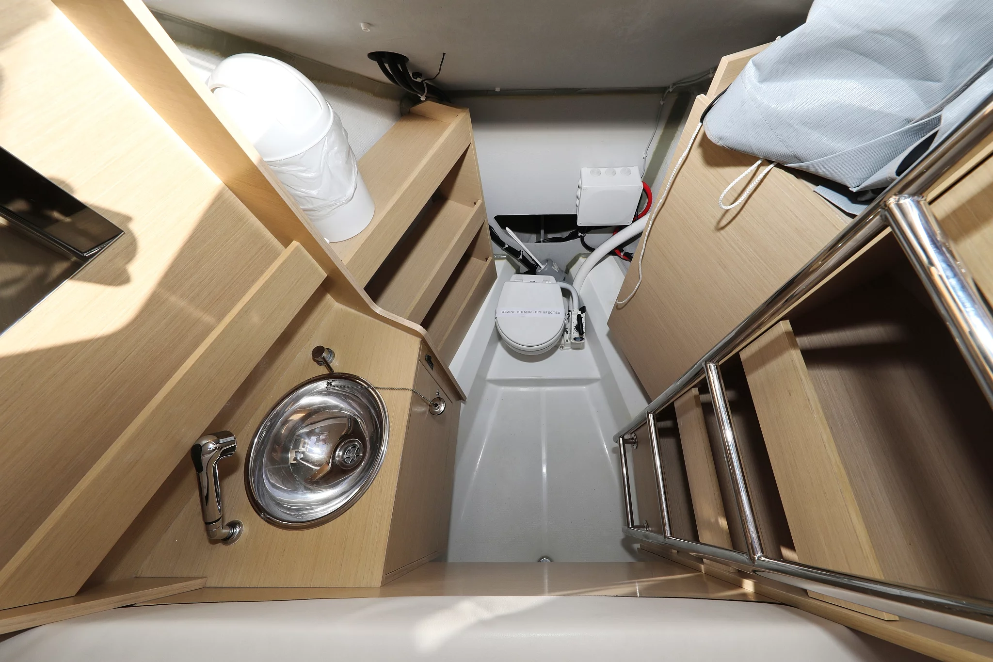 Oceanis 51.1 - 5 + 1 cab. (Air 1)  - 25