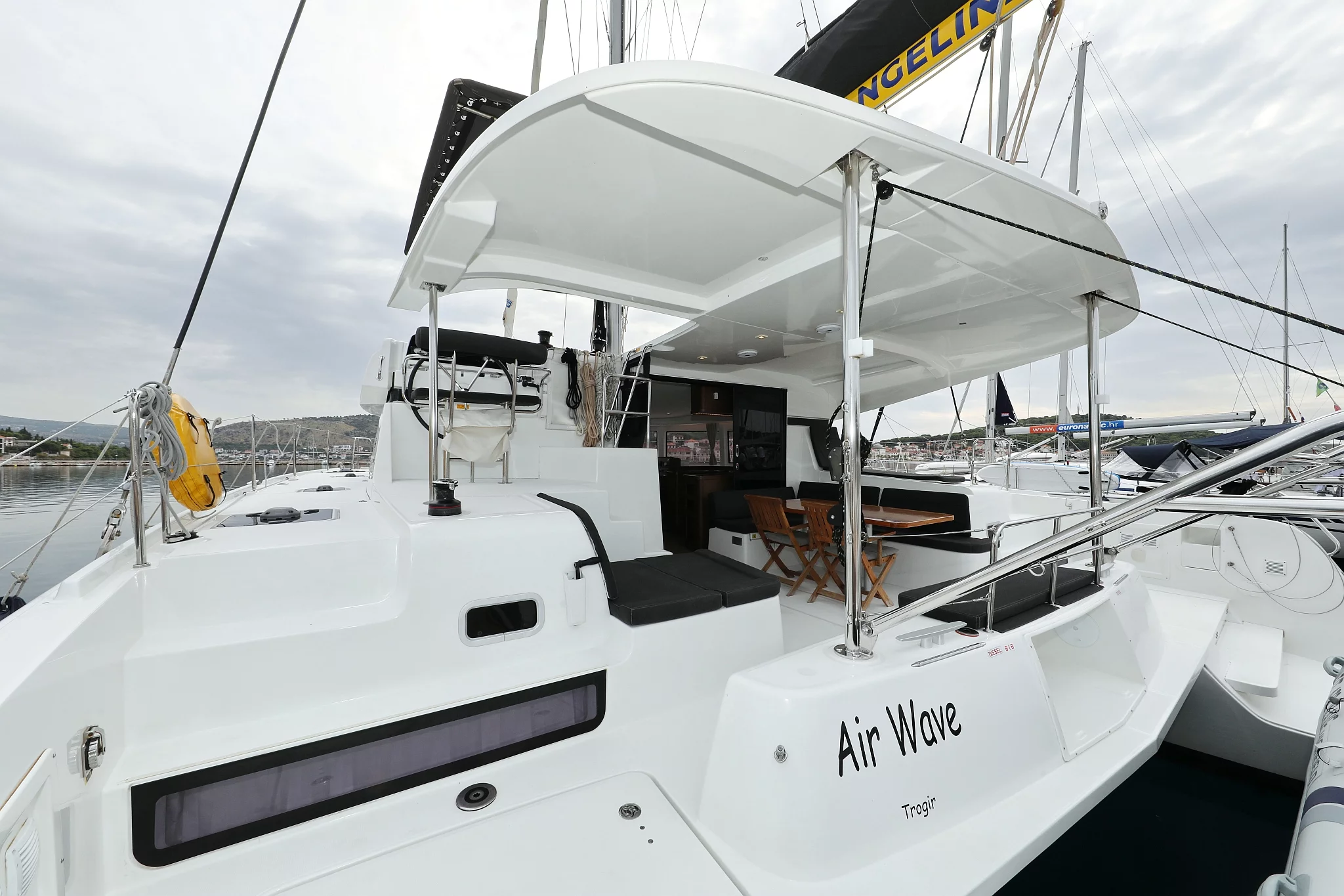 Lagoon 42 - 4 + 2 cab. (Air Wave)  - 3