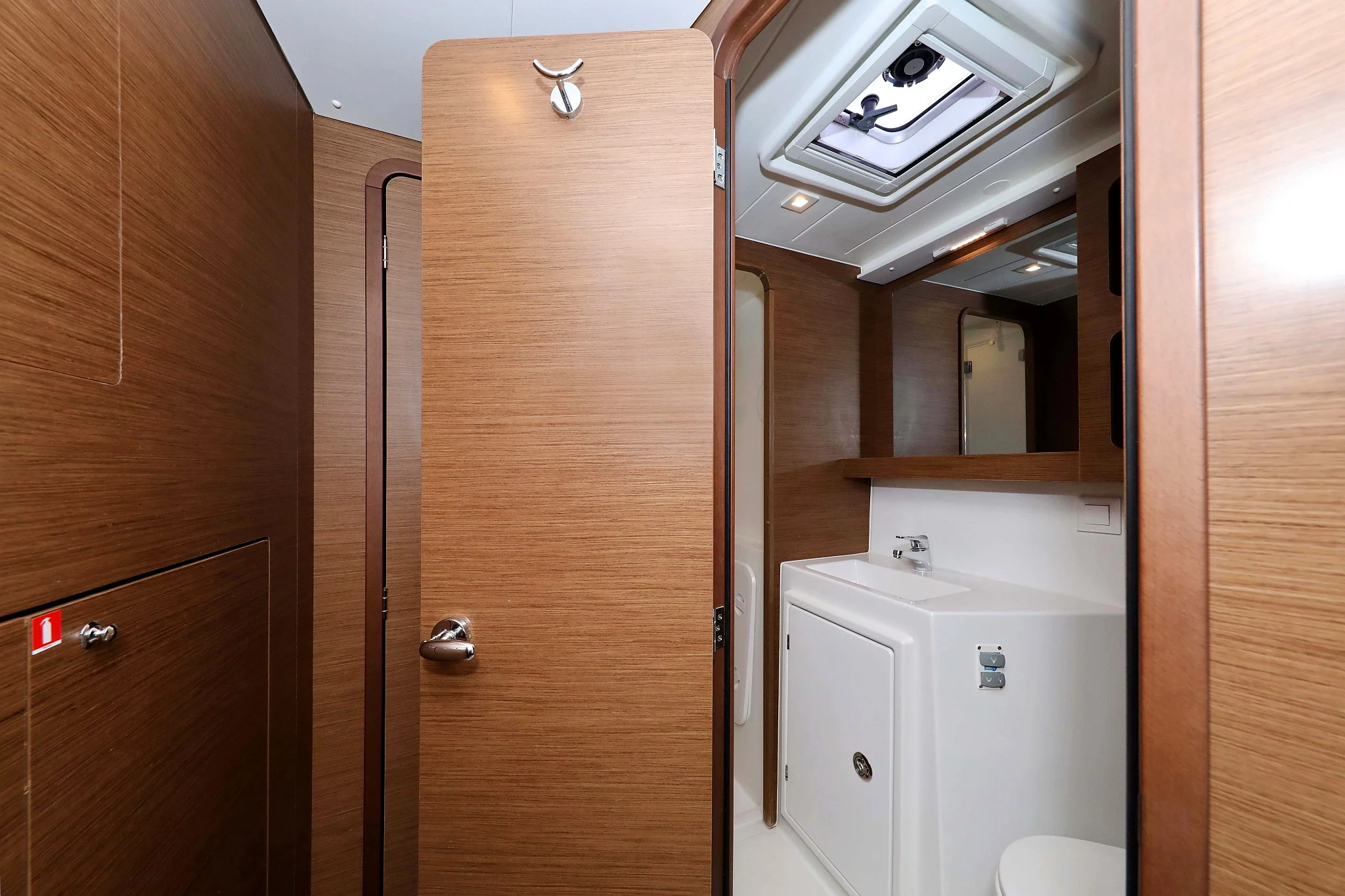 Lagoon 42 - 4 + 2 cab. (Air Wave)  - 35