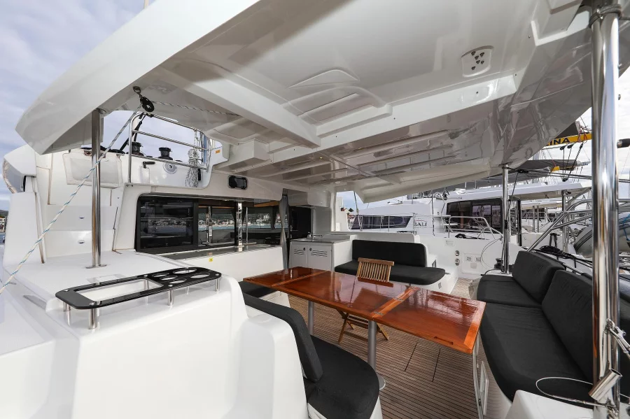 Lagoon 46 - 4 + 2 cab. (Excellence)  - 4