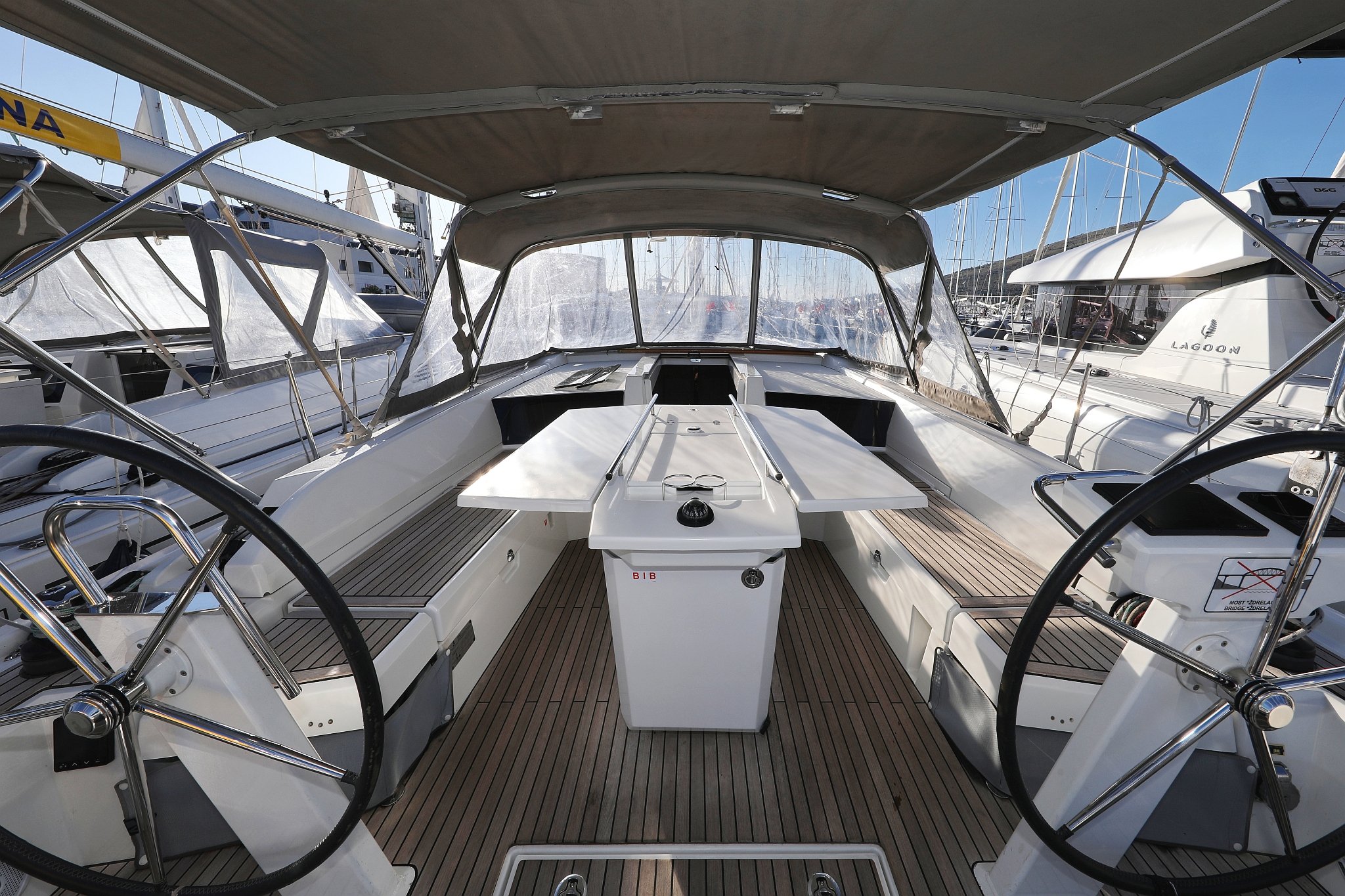 Photo #6 - Oceanis 46.1 - 4 cab. (Auf Kurs) in Trogir - 29129