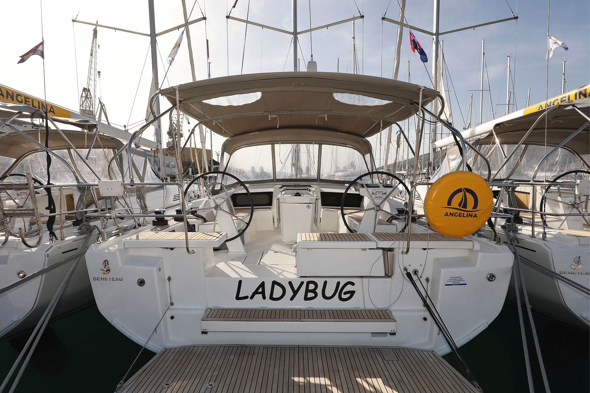 Photo #3 - Oceanis 46.1 - 4 cab. (Ladybug) in Trogir - 29130