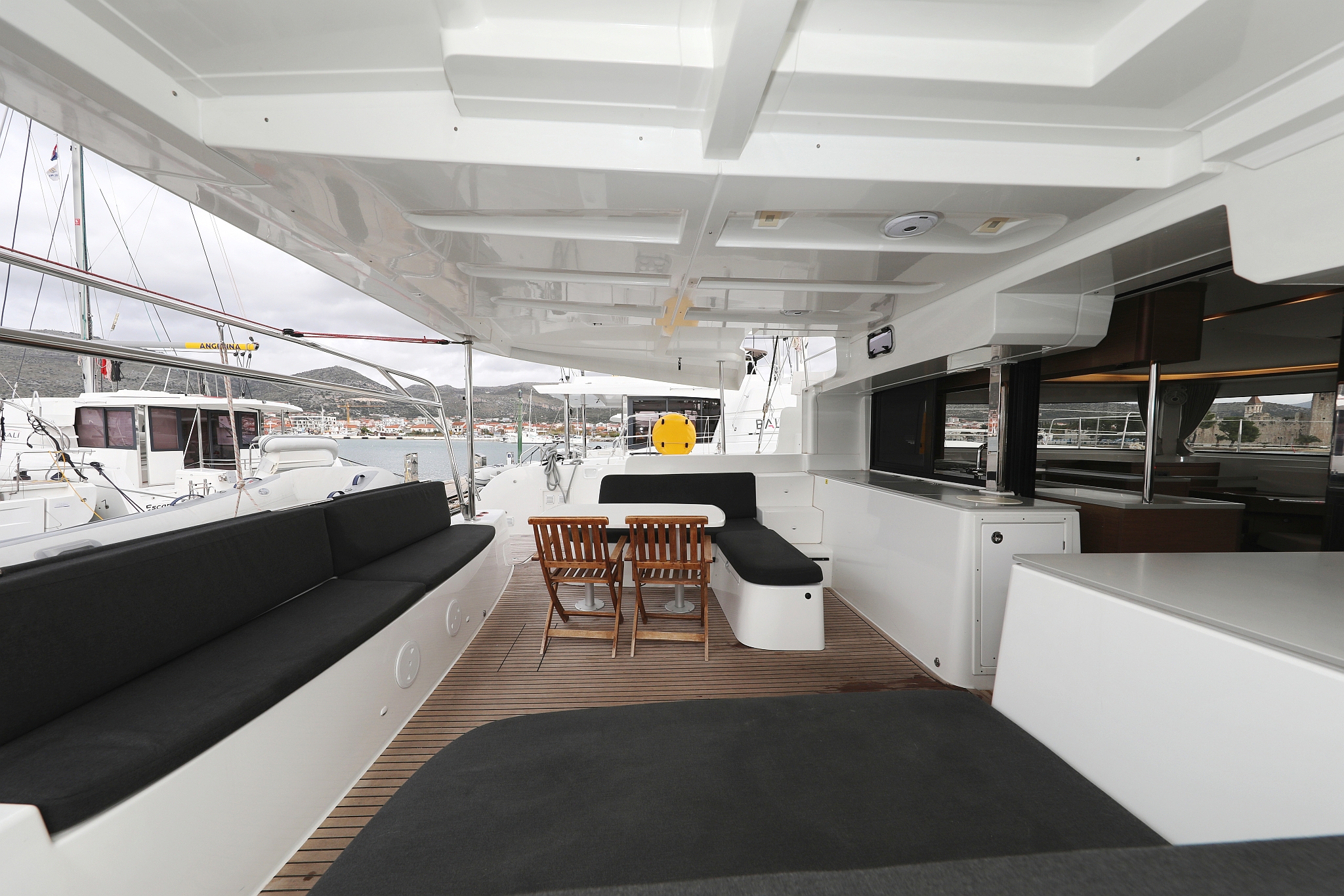 Photo #6 - Lagoon 46 - 4 + 2 cab. (Barbarella III) en Trogir - 29136