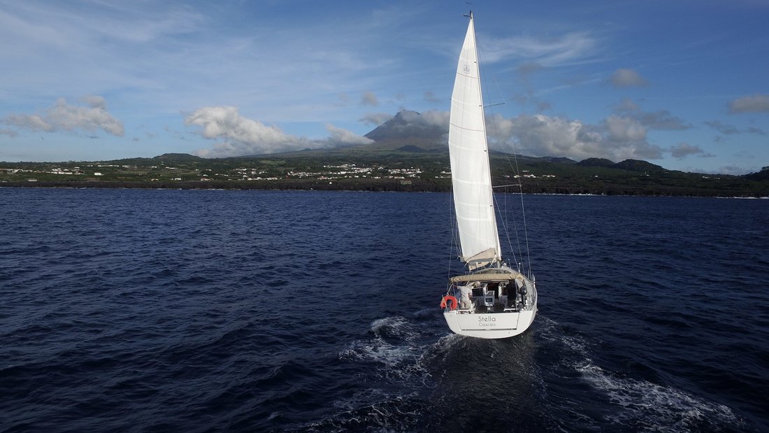 Photo #1 - Dufour 410 GL (Stella) in Faial - 29167