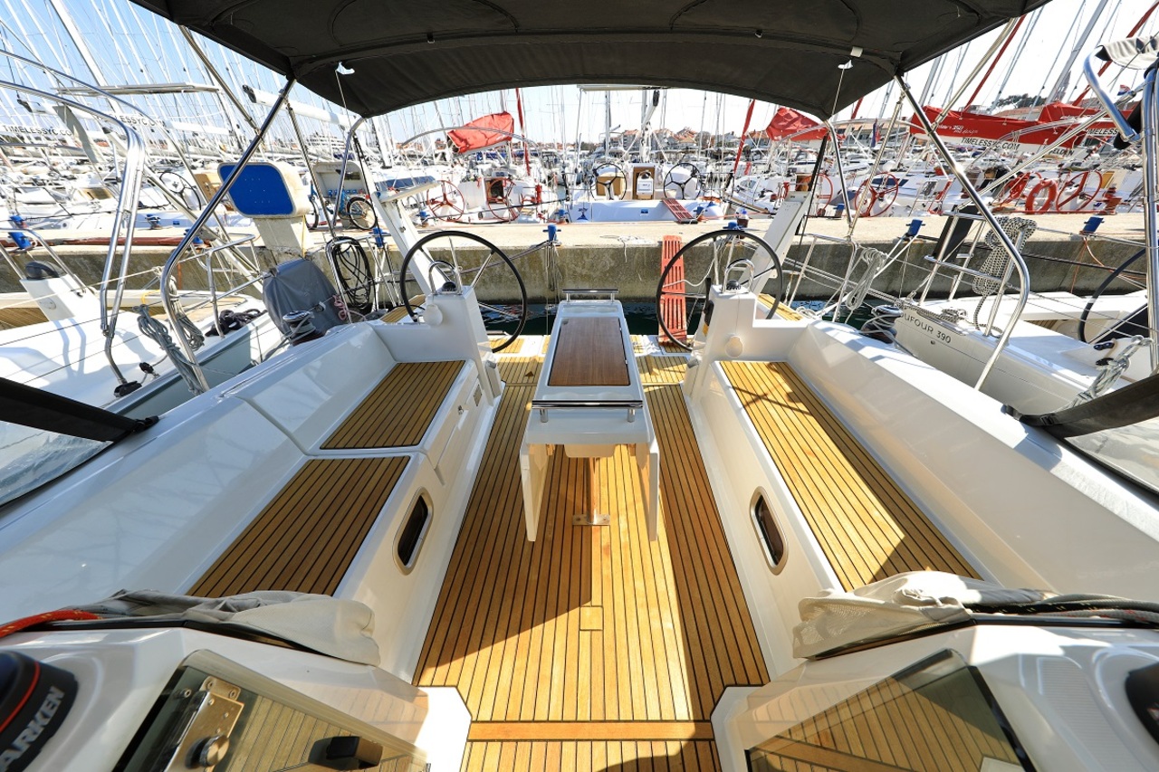 Photo #5 - Oceanis 38.1 (Reya) en Biograd - 29198