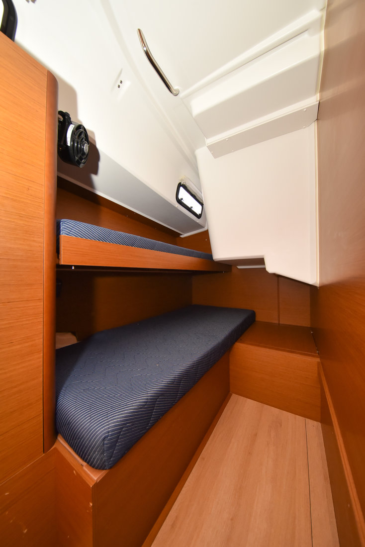 Photo #23 - Sun Loft 47 - 6 + 1 cab. (New Horizons) in Zara - 29200