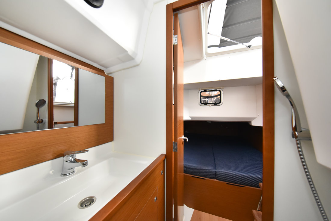 Photo #29 - Sun Loft 47 - 6 + 1 cab. (New Horizons) in Zara - 29200