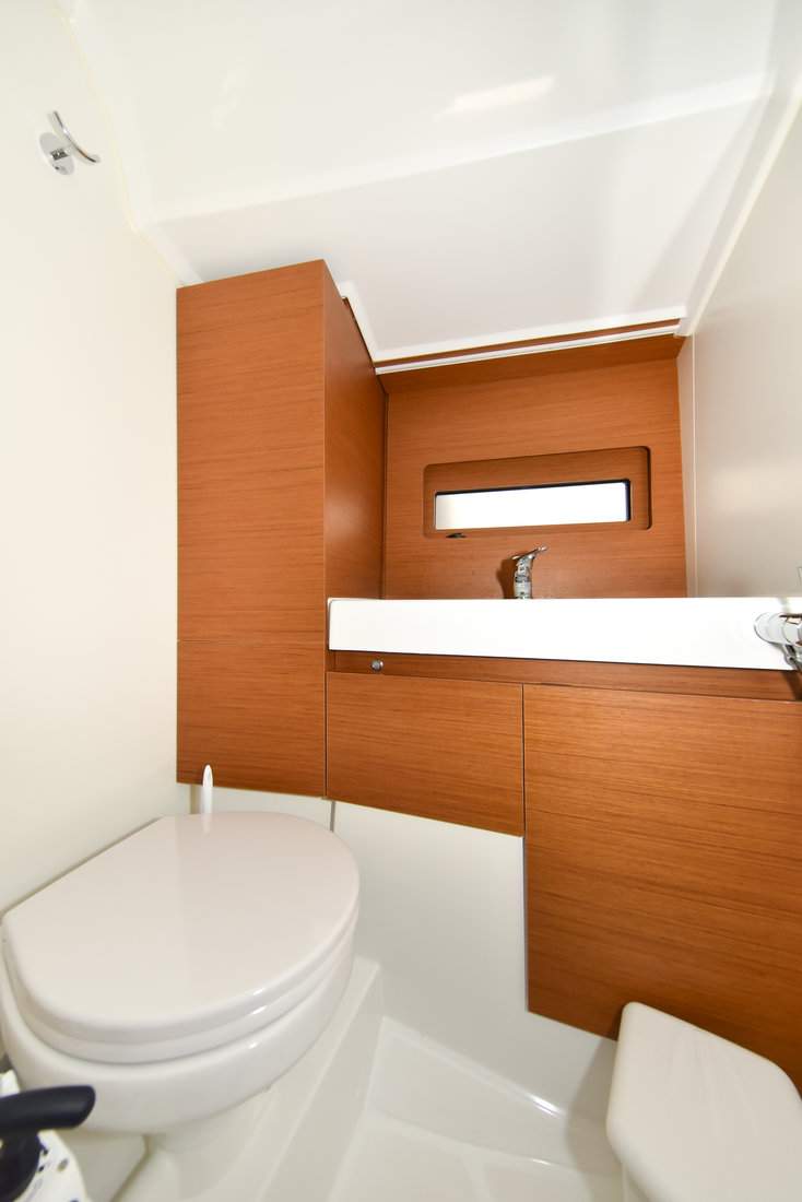 Photo #31 - Sun Loft 47 - 6 + 1 cab. (New Horizons) in Zara - 29200