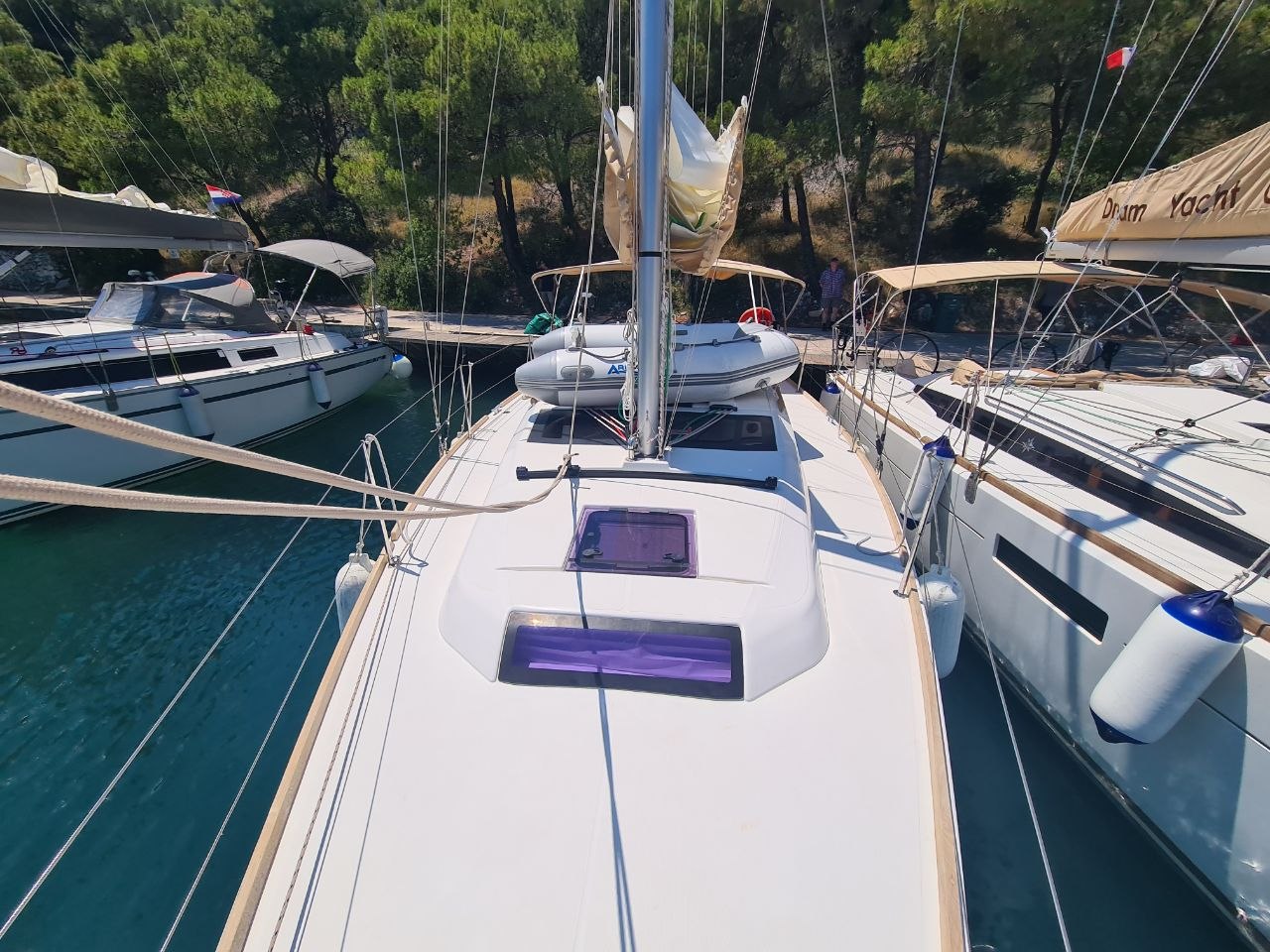 Dufour 360 Liberty — photo 7