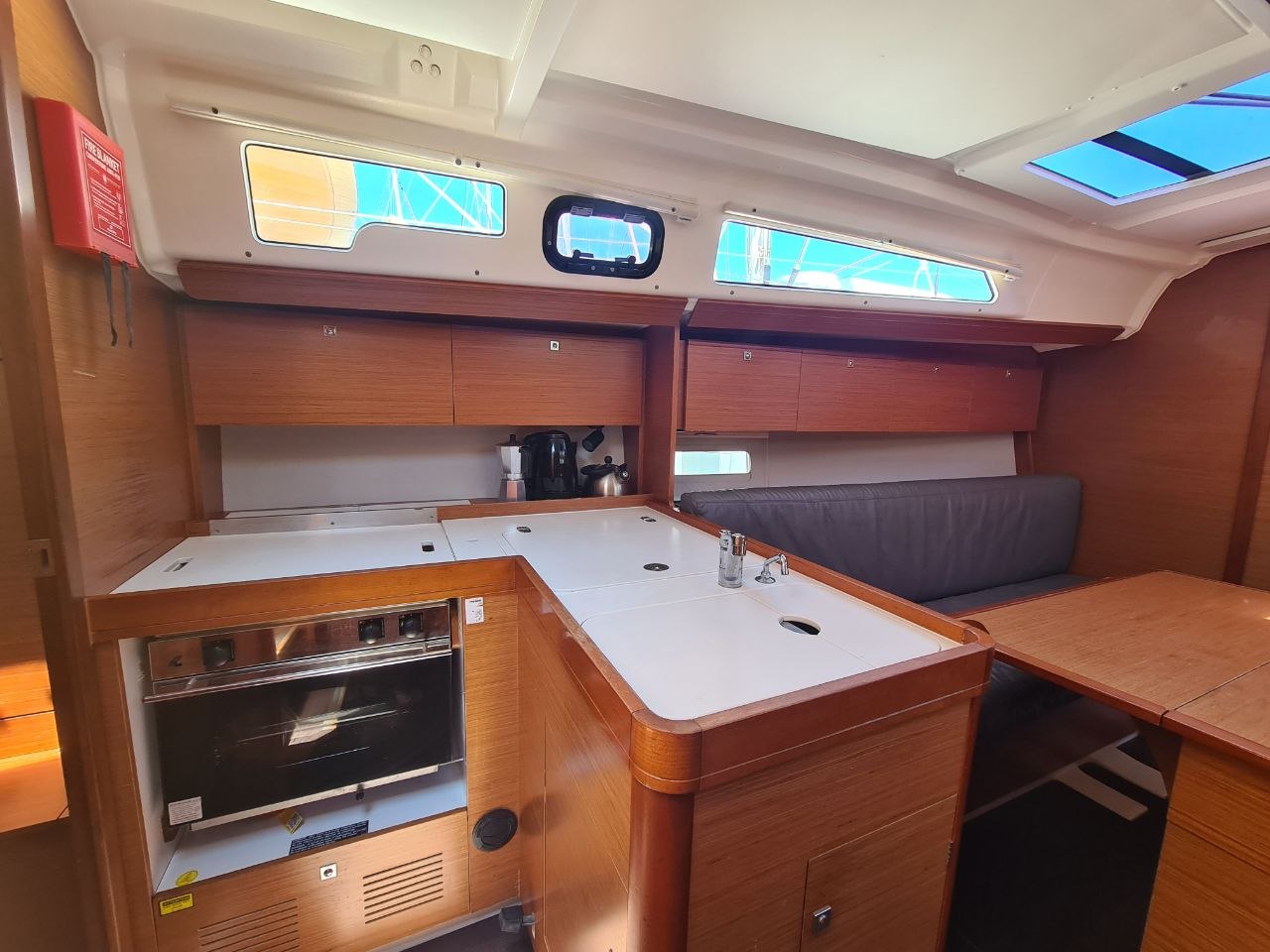 Dufour 360 Liberty — photo 9