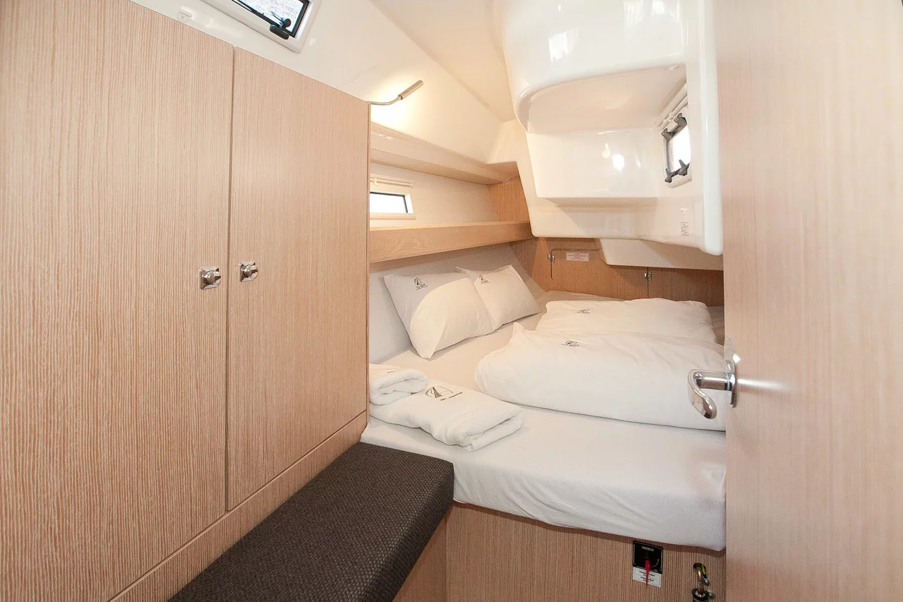 Bavaria Cruiser 34 Style (Cookie)  - 22
