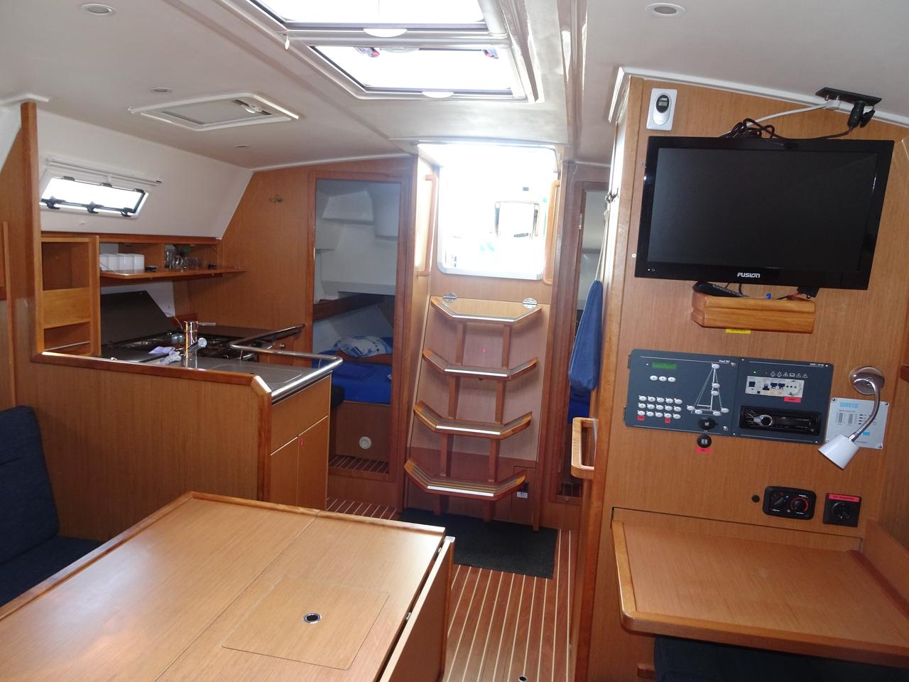 Photo #7 - Bavaria Cruiser 36 (Adora) en Primosten - 29362