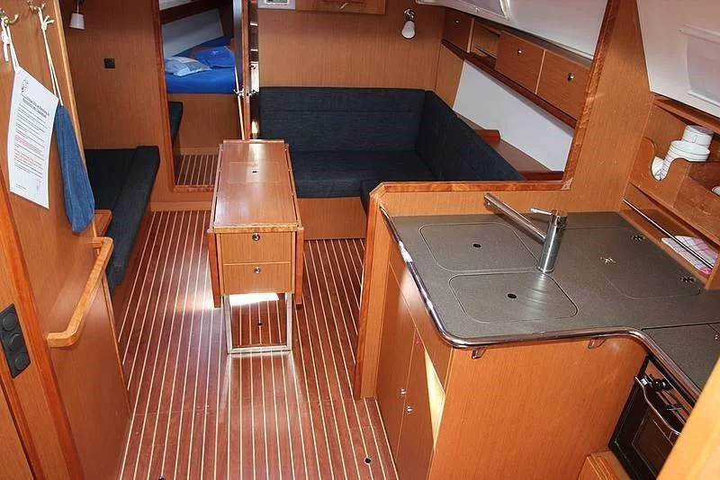 Bavaria Cruiser 36 (Adora)  - 7