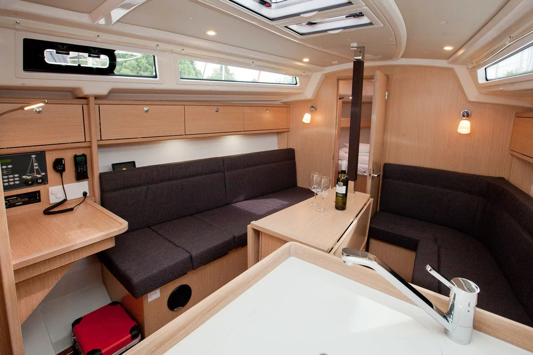 Bavaria Cruiser 34 Style (Aston)  - 7