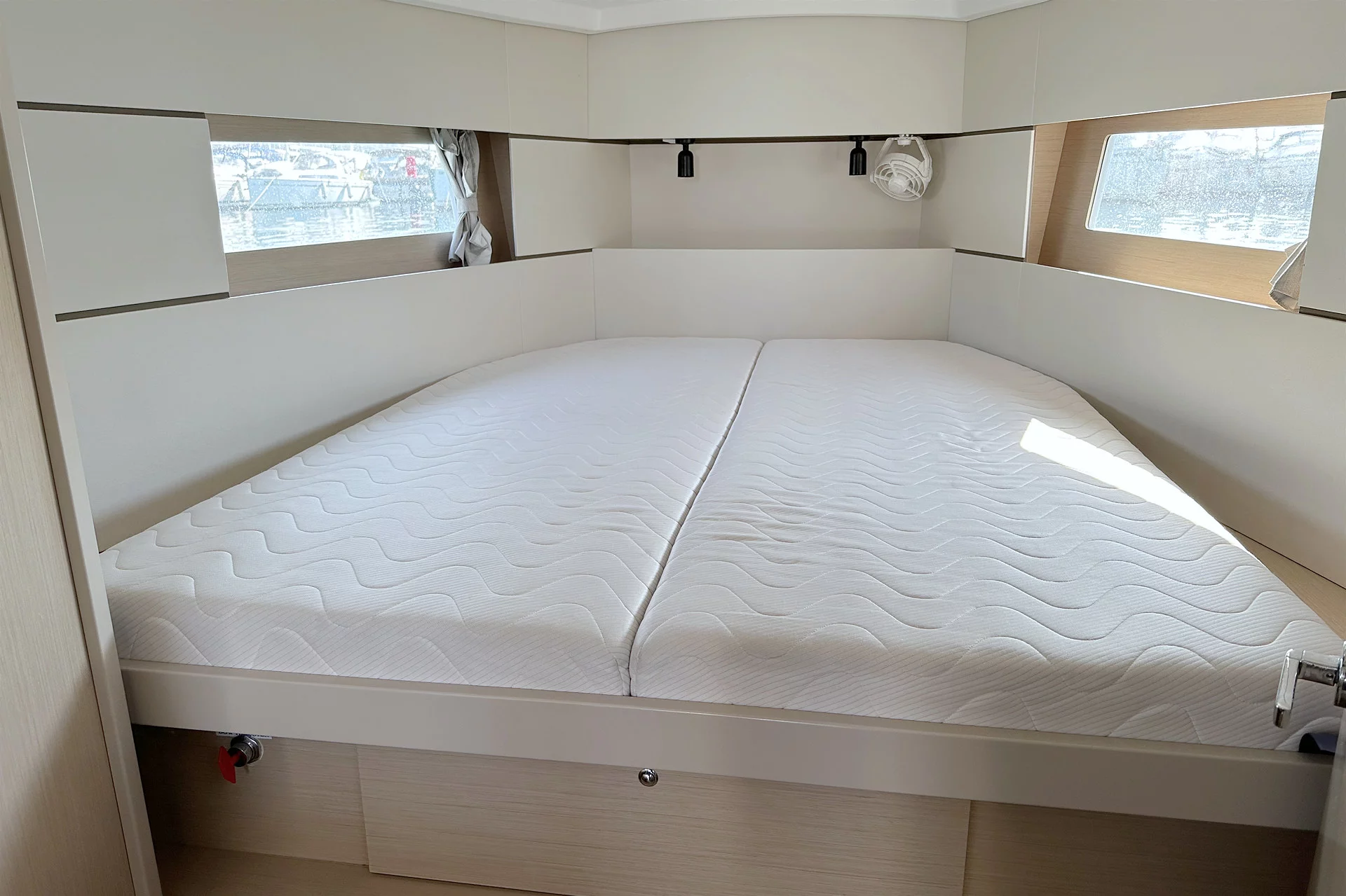 Oceanis 38.1 (Tena)  - 6