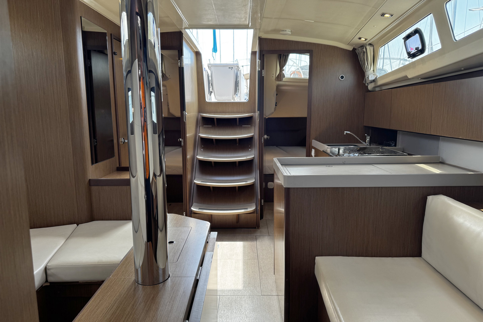 Oceanis 41.1 — photo 7