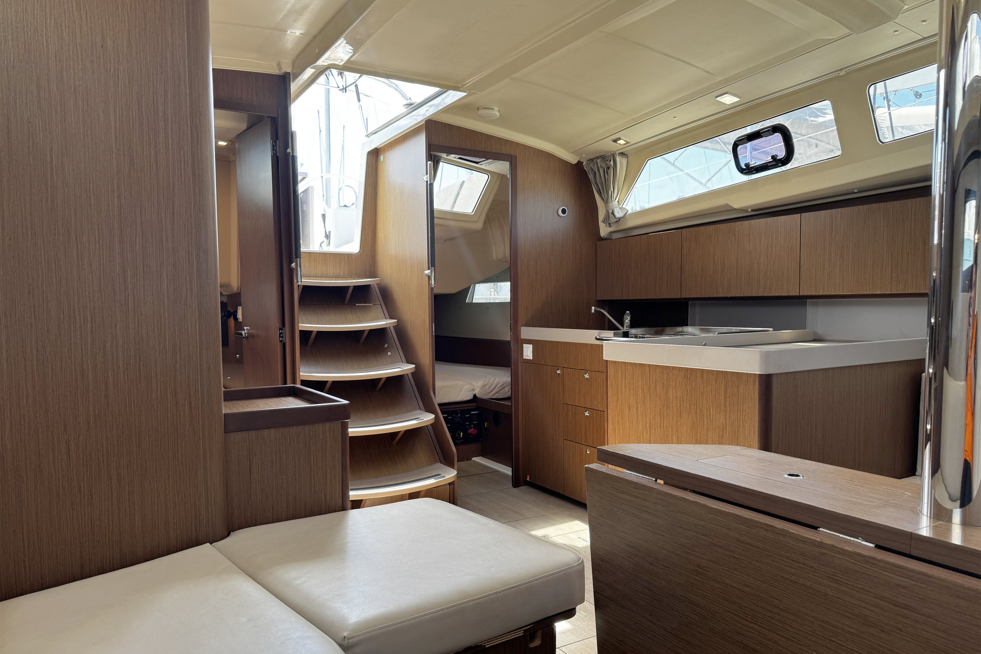 Oceanis 41.1 — photo 8